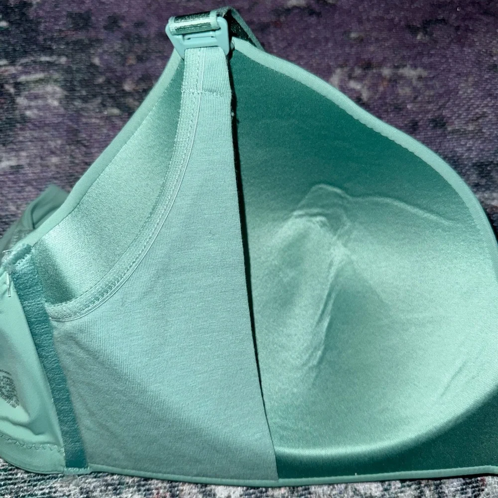 Auden Mint Green Seamless Nursing T-Shirt Bra -‎ Size 38DD